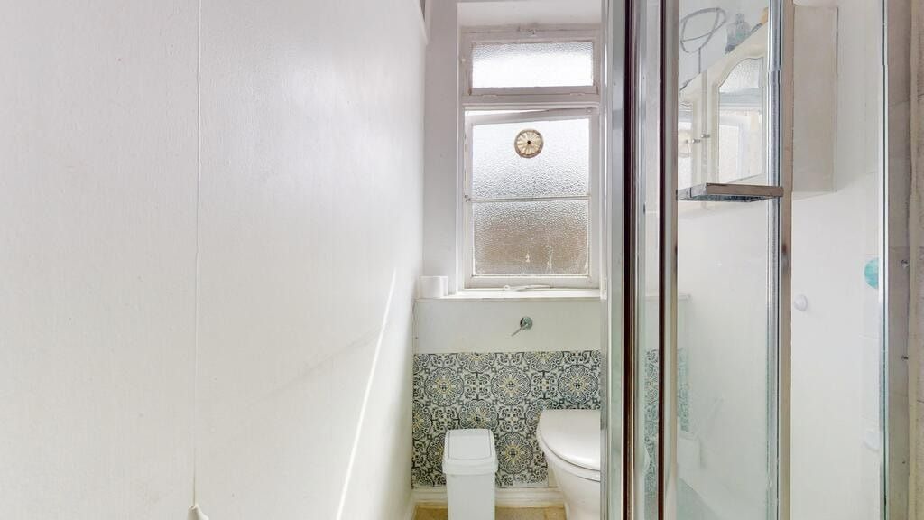 Property photo 3 of 36