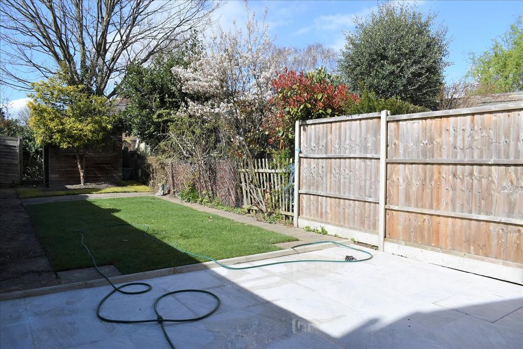 Property photo 2 of 7