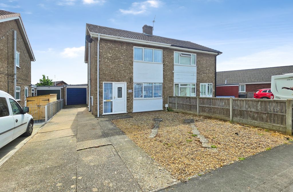 Property photo 1 of 12