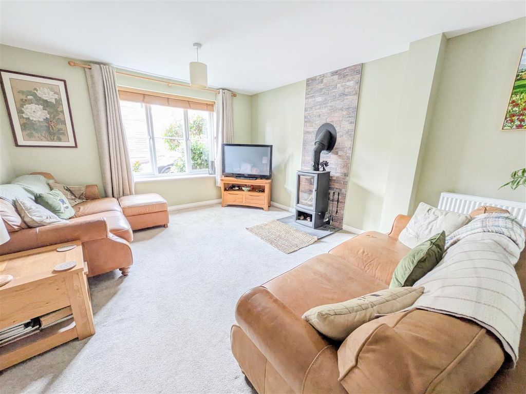 Property photo 3 of 19