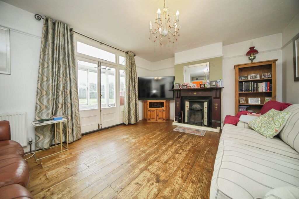 Property photo 3 of 21