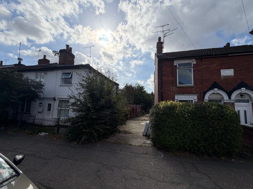 Property photo 1 of 21