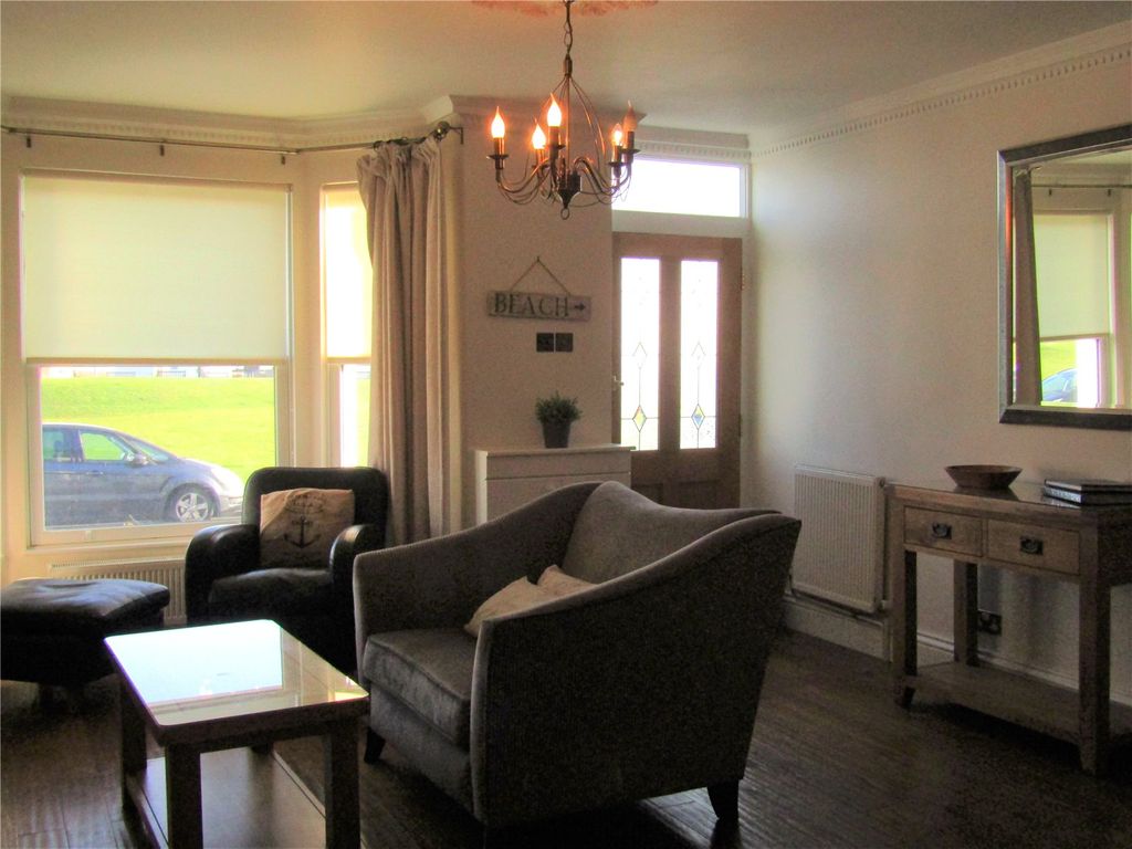 Property photo 2 of 11 Picture No. 15