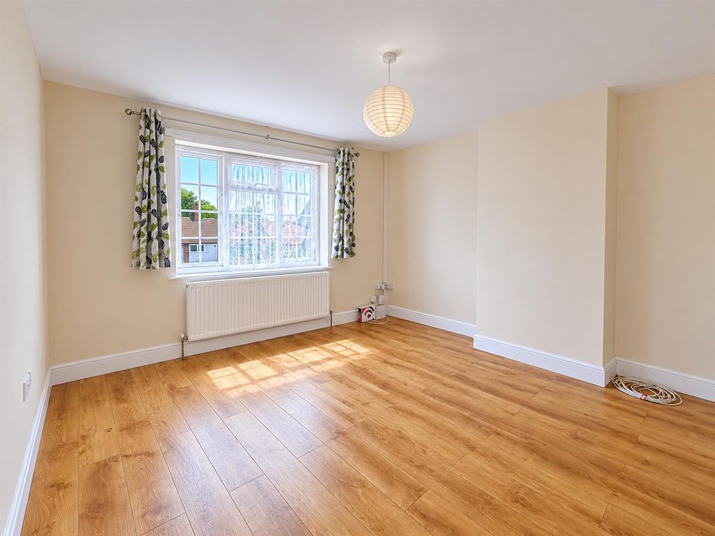 Property photo 3 of 7 Coopers Estate Agents