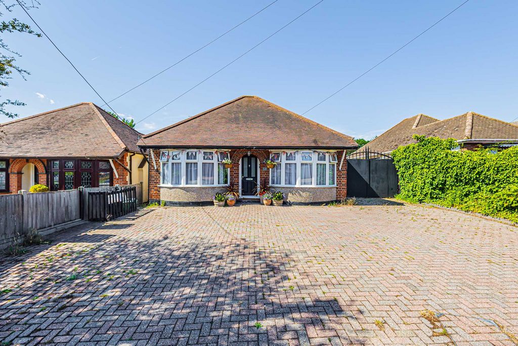 Property photo 2 of 38