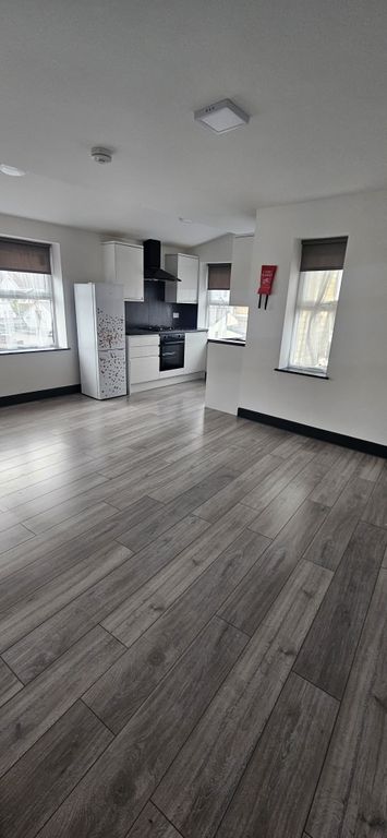 Property photo 1 of 7 Lovely 1-Bedroom Flat With Garden – Green Lane, Ilford, Ig3