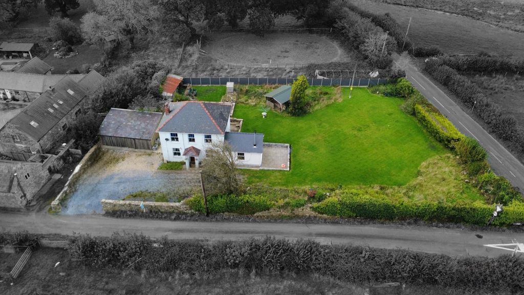 Property photo 1 of 25 4241872