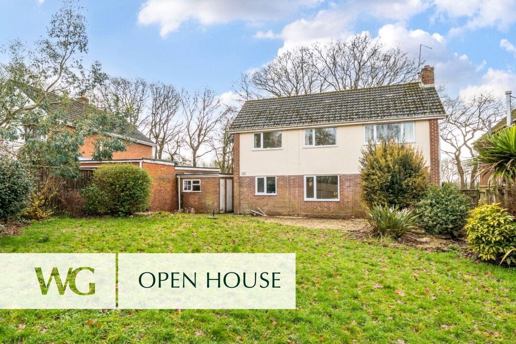 Property photo 1 of 11 Rear Aspect