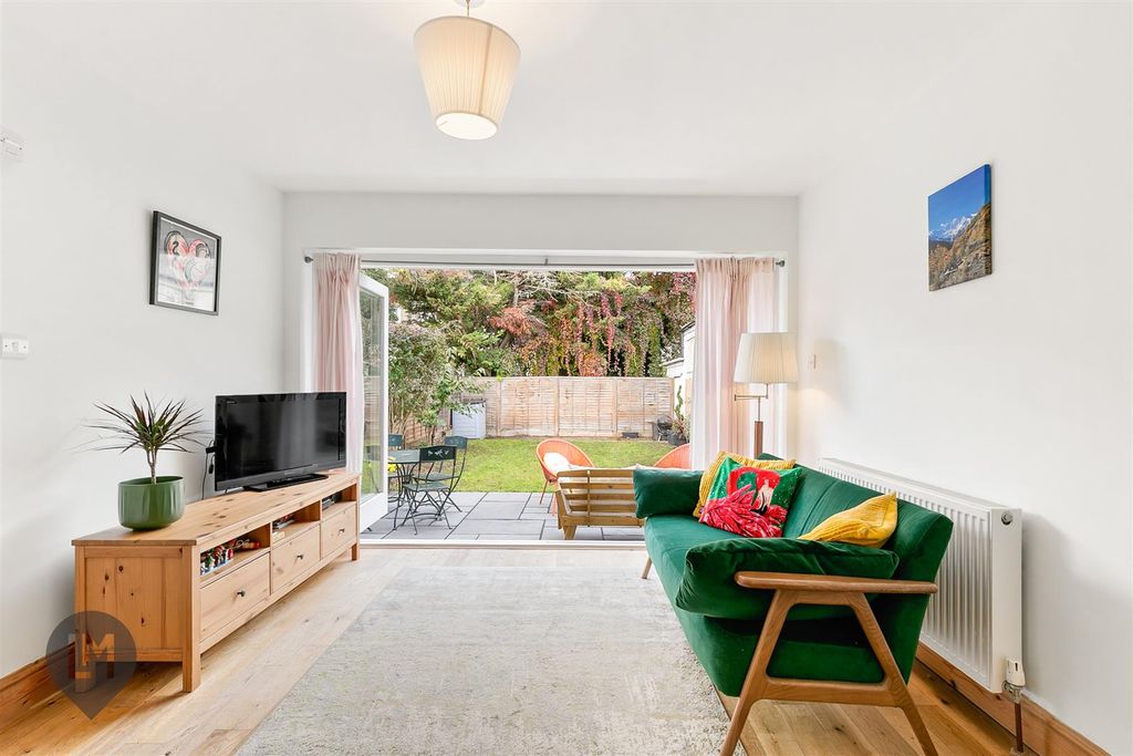 Property photo 1 of 6 Reception