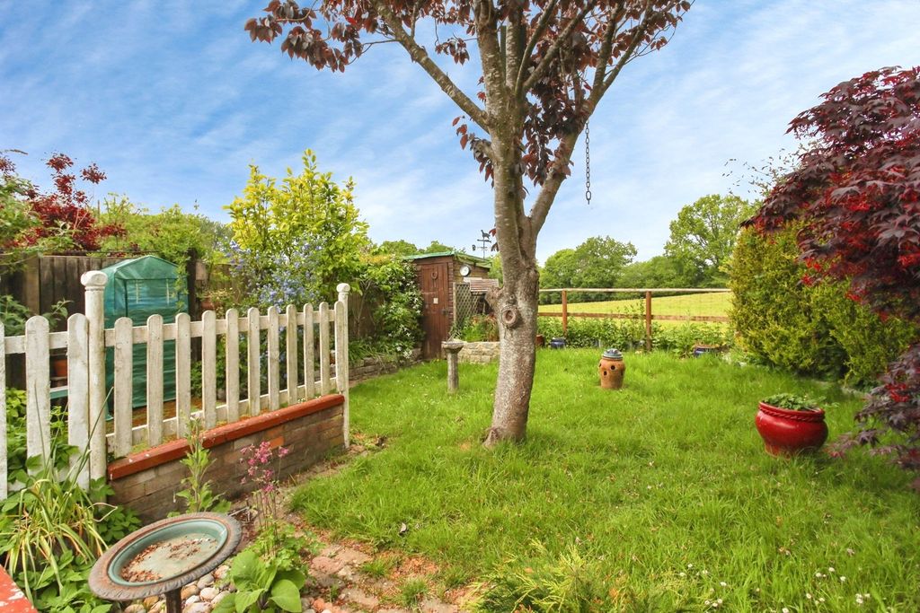 Property photo 2 of 14 Picture No. 28