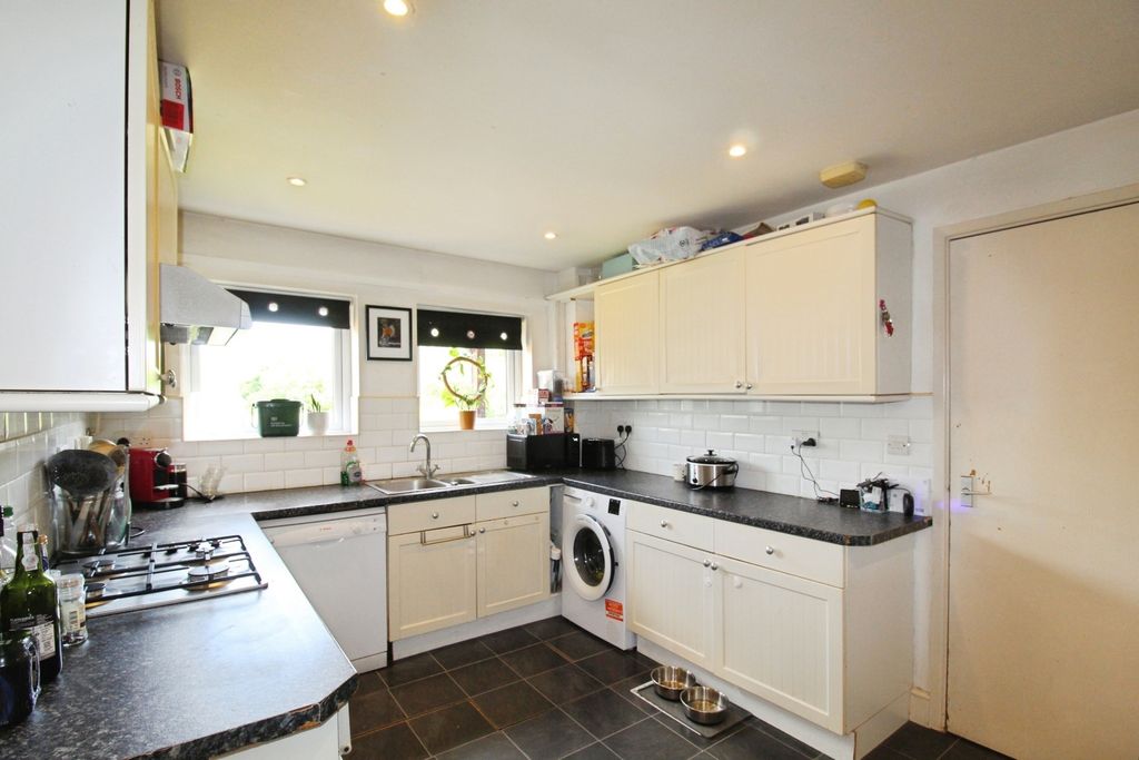 Property photo 2 of 30 Pbox-Img.Jpg