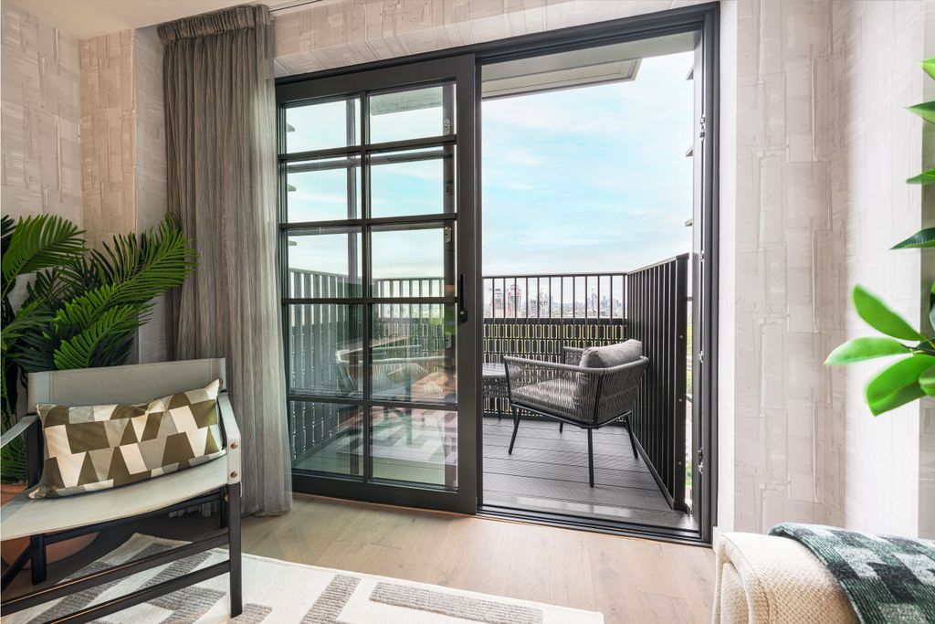 Property photo 2 of 19 20250918_Canada Water_The Founding_Apartment1501_031.Jpg