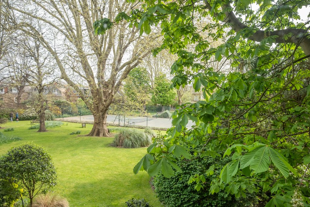 Property photo 2 of 14