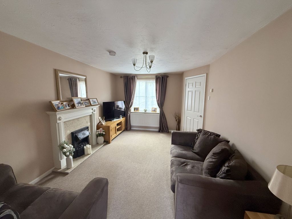 Property photo 2 of 16 Gallery