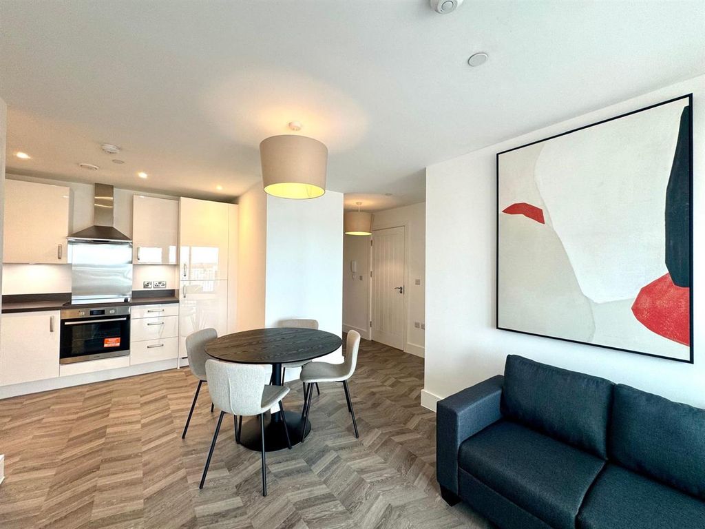 Property photo 3 of 11 Lounge Pic 3.Jpeg