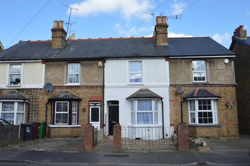 Property photo 1 of 9 Exterior (Main)