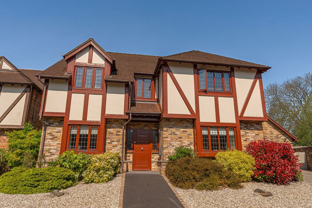 Property photo 1 of 62