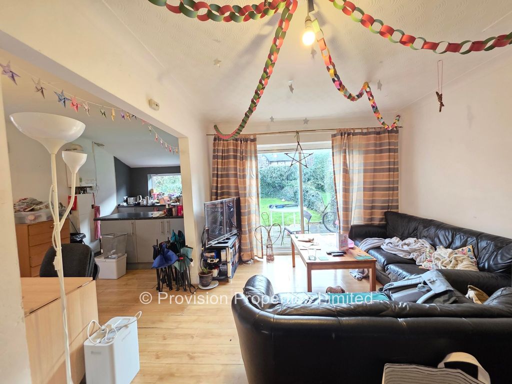 Property photo 1 of 5 Photo