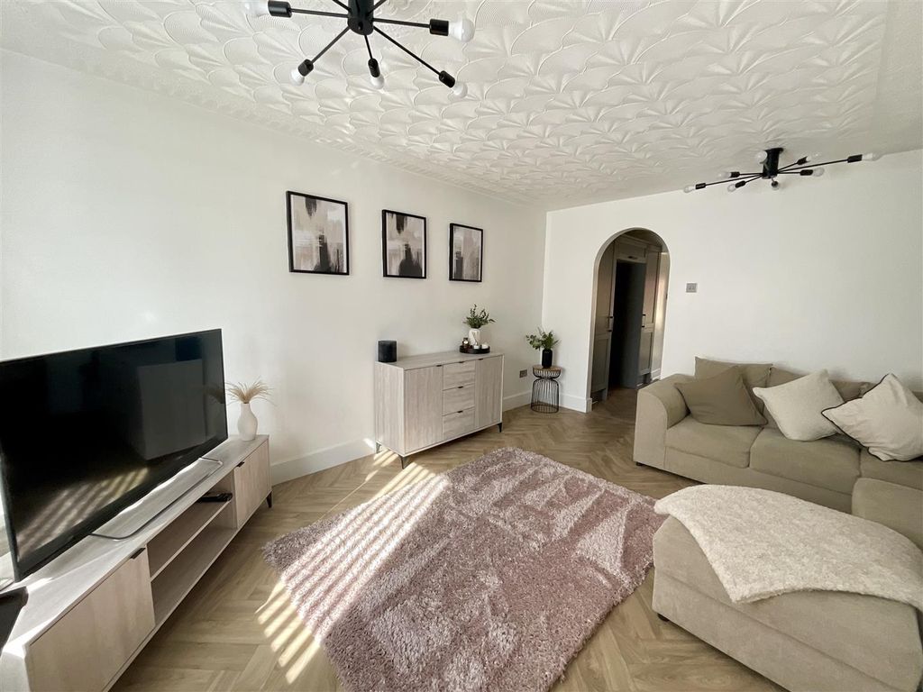 Property photo 2 of 20 Img_0054.Jpeg