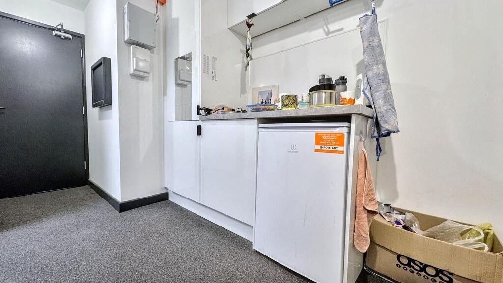 Property photo 1 of 2 A Bright And Functional Kitchen Area With A Well-O...