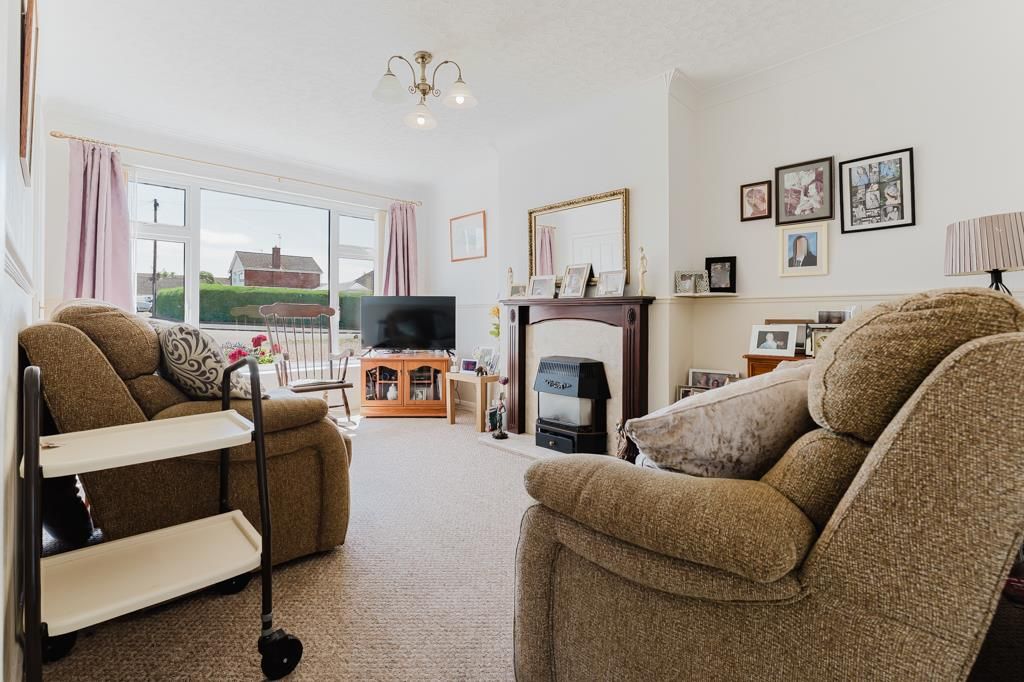 Property photo 3 of 22 21 Wolfe Close, Kettering-2.Jpg