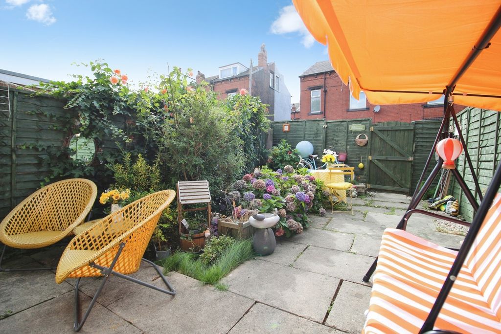Property photo 3 of 15 Pbox-Img.Jpg