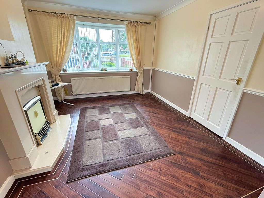 Property photo 3 of 12 Living Room