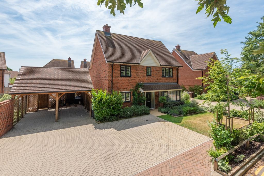 Property photo 1 of 27 5257940