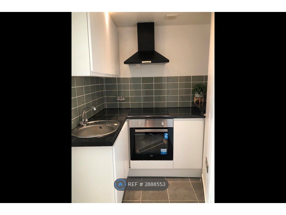 Property photo 2 of 6 Kitchen Area