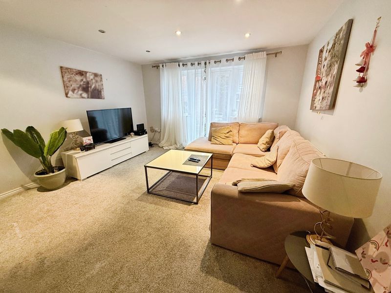 Property photo 2 of 11 Living Room