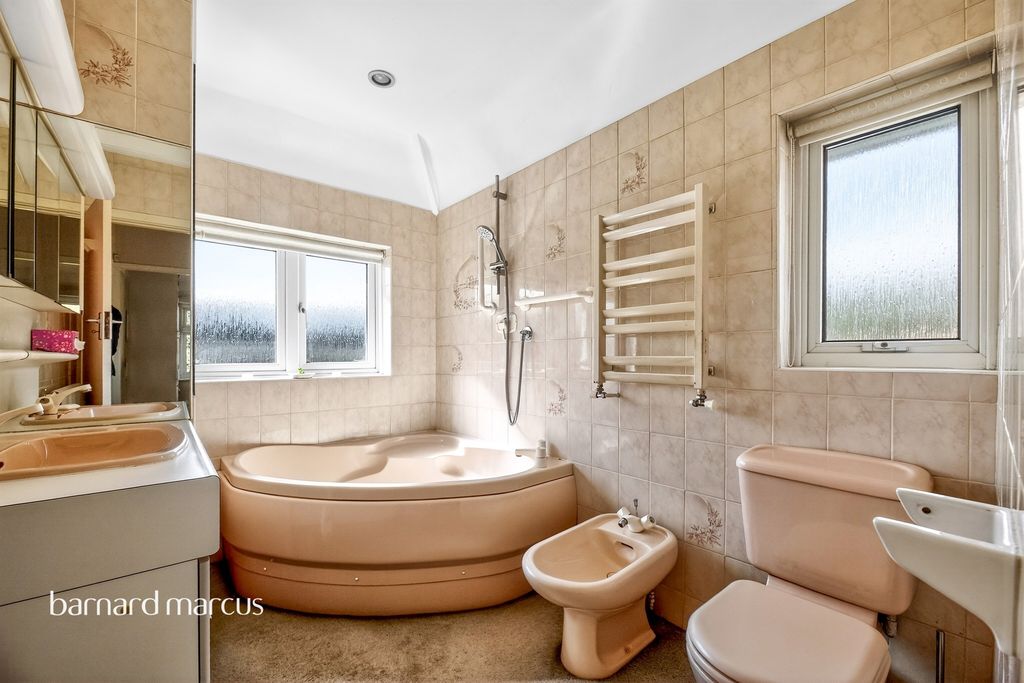 Additional image 19 of 4 bed semi-detached house for saleMortimer Crescent, Worcester Park KT4