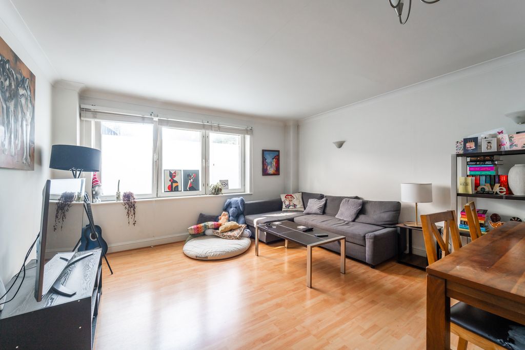 Property photo 3 of 8 Mba06004