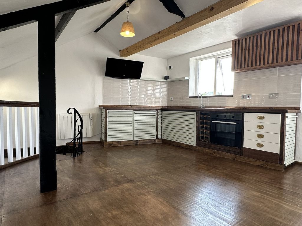 Property photo 2 of 13 Not Specified