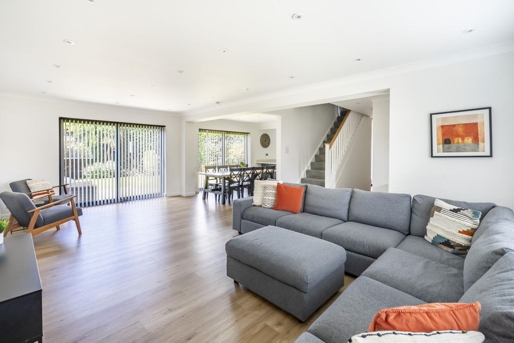 Property photo 2 of 26 Living Room