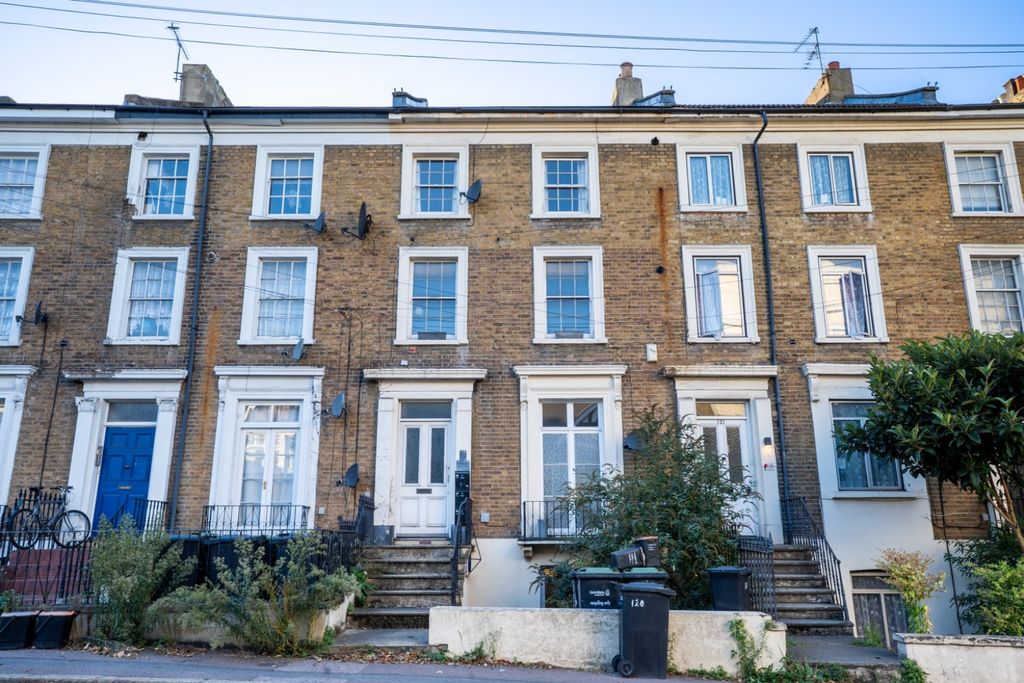 Property photo 1 of 13 4267192