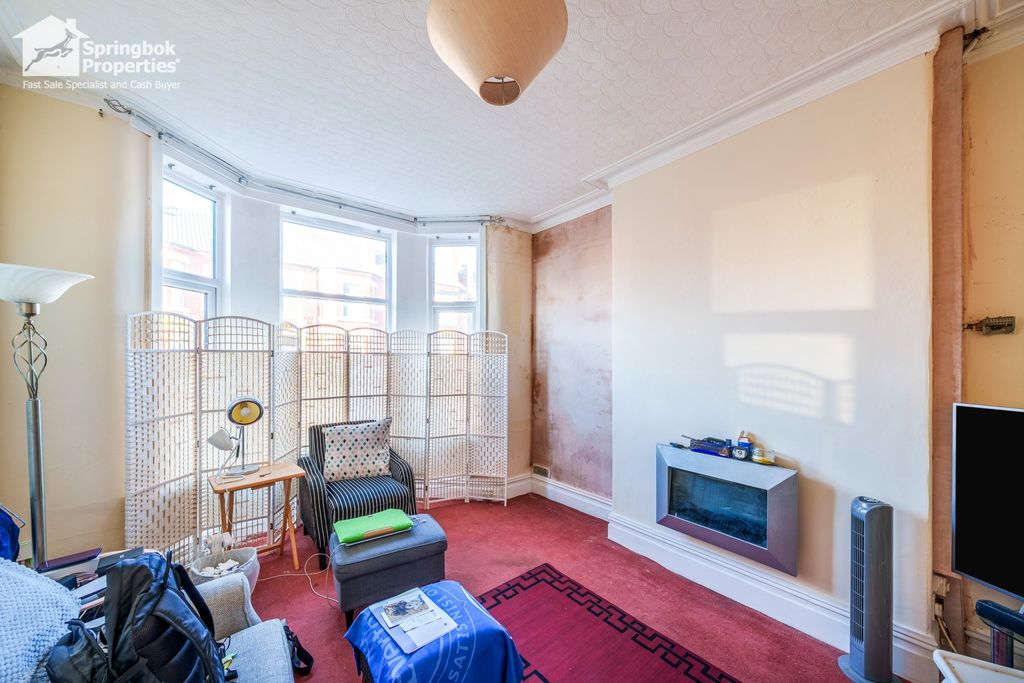 Property photo 3 of 16 Image 2