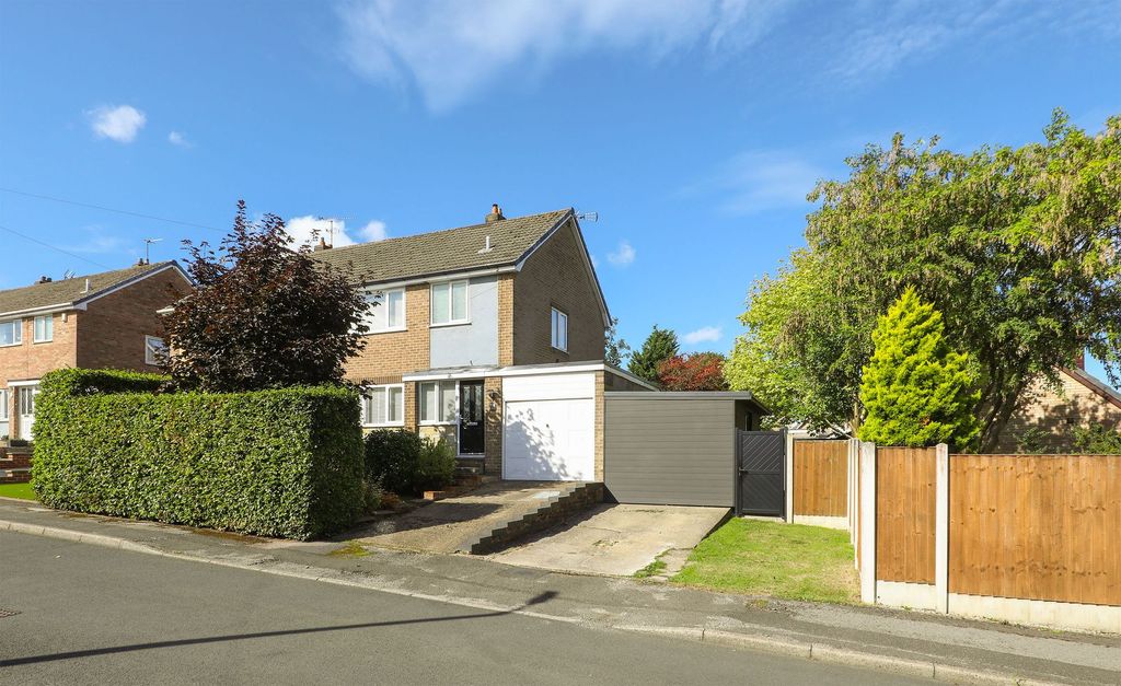 Property photo 1 of 31
