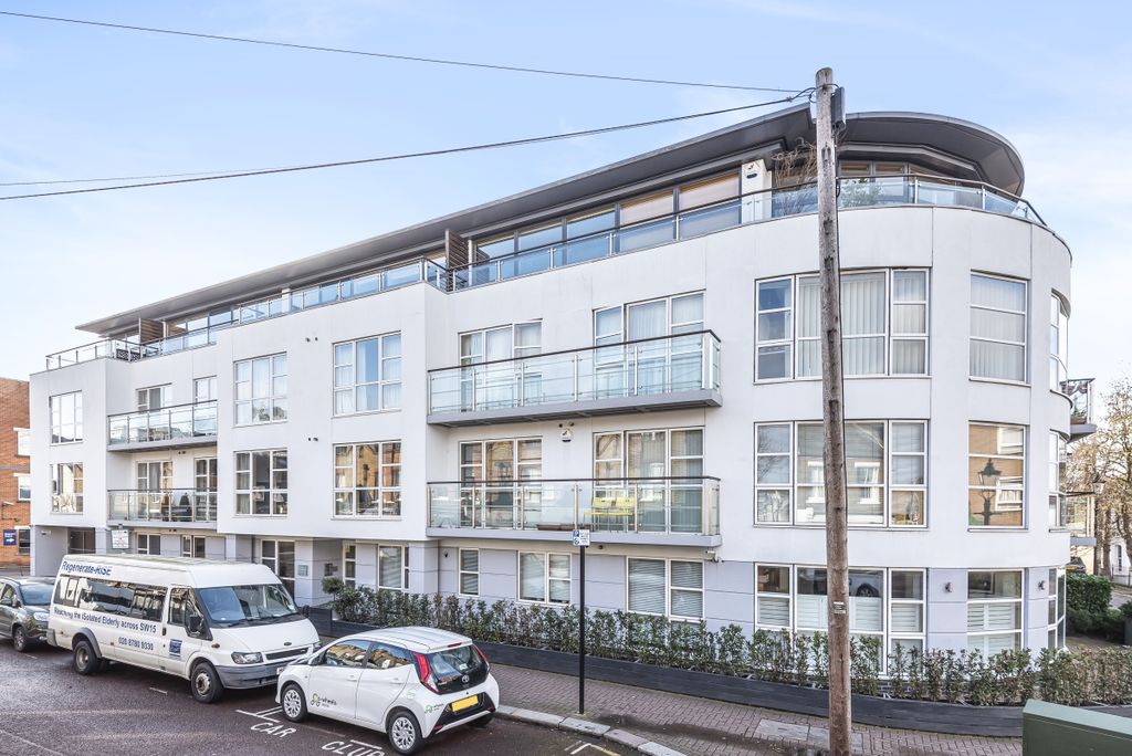 Property photo 2 of 7 582316 (1)