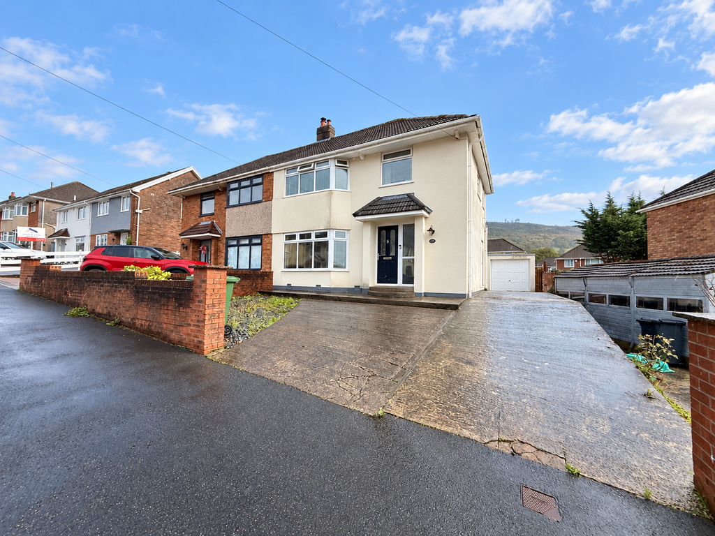 Property photo 1 of 17 8Fe21A59-93Eb-409C-A4A0-68622Bd856B3