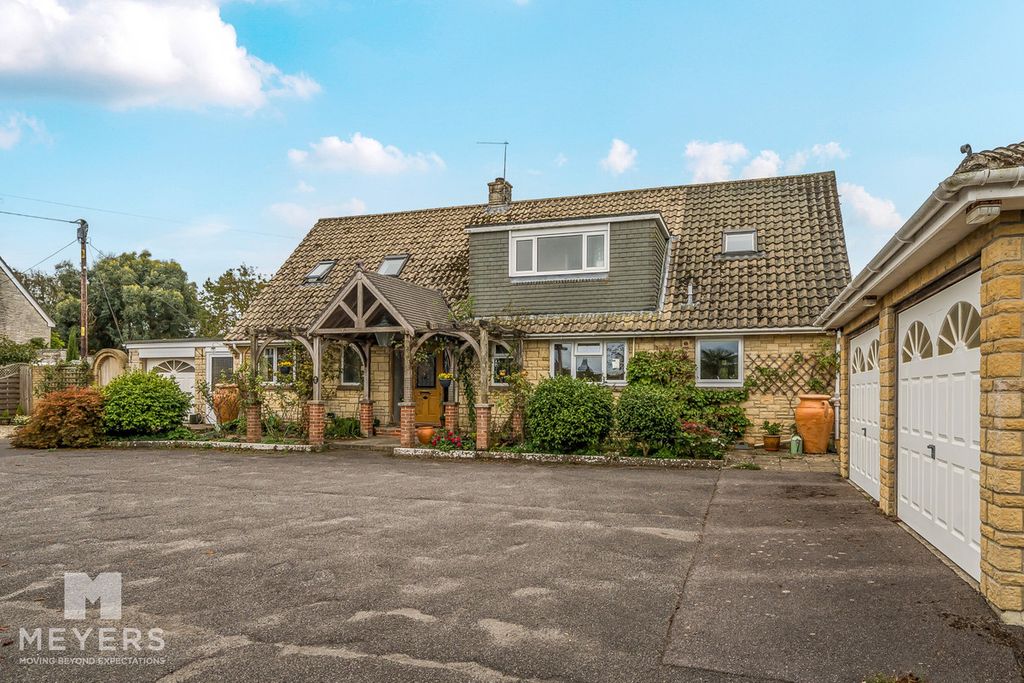 Property photo 1 of 23