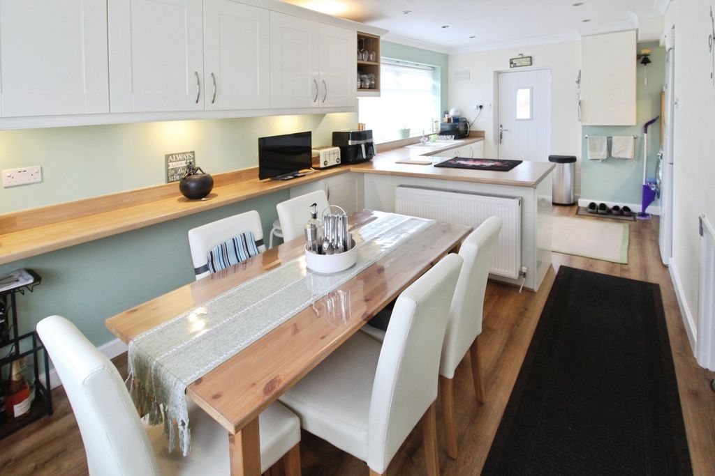 Property photo 3 of 15 Picture No. 05