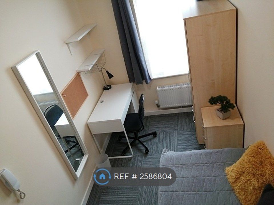 Property photo 1 of 2