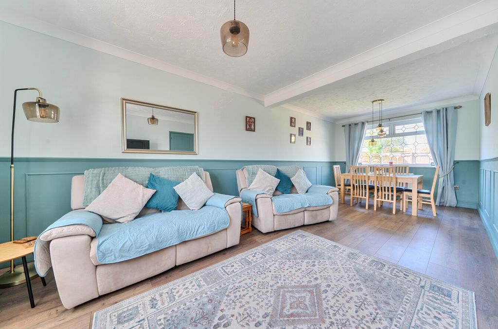 Property photo 2 of 14 1438669169d5180206E2c