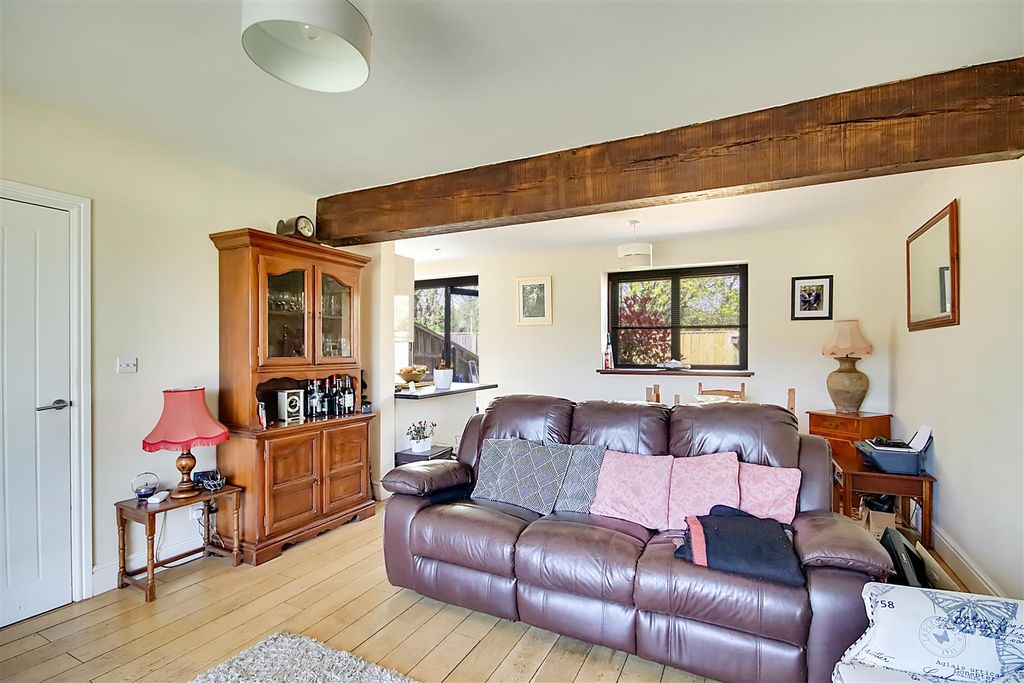 Property photo 3 of 15 Img_3053-Img_3055.Jpg