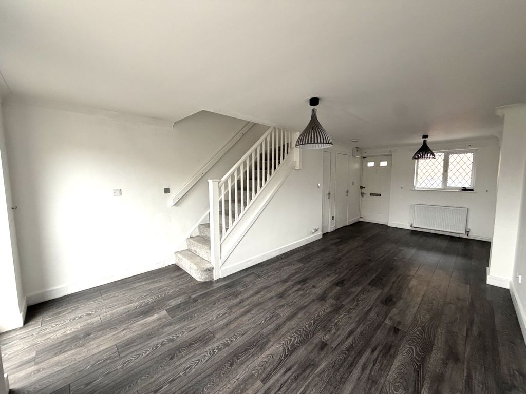 Property photo 2 of 15 Img_5173