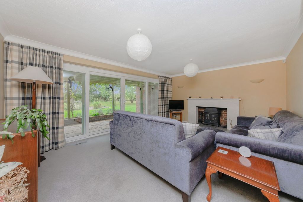 Property photo 2 of 42