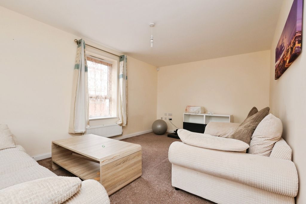 Property photo 2 of 19 Pbox-Img.Jpg