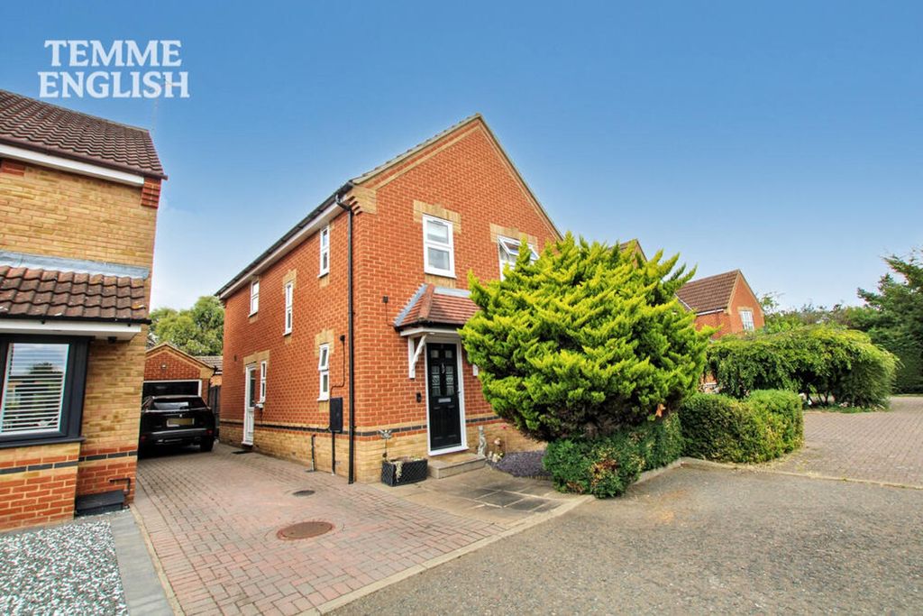 Property photo 1 of 35
