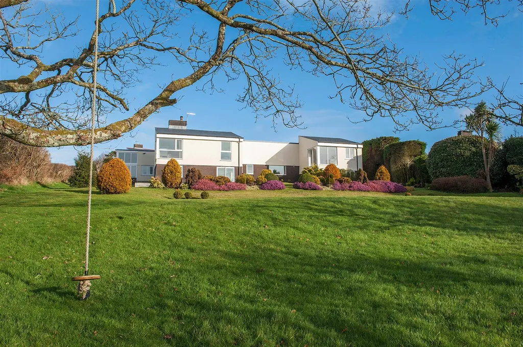 Misty Hills Close, Three Crosses, Swansea SA4 - View 3