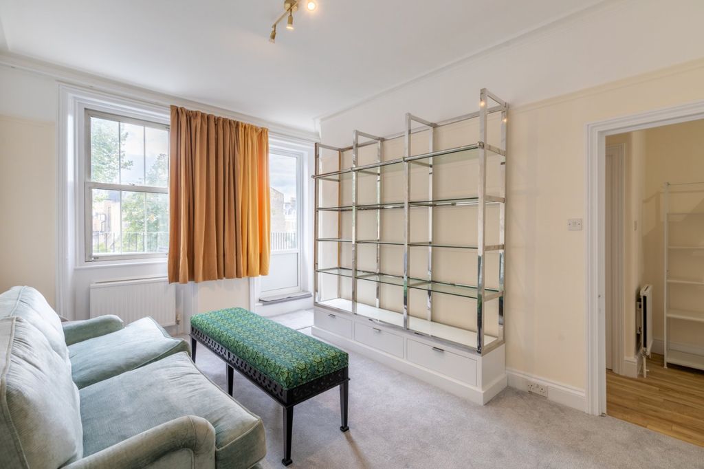 Property photo 2 of 24 Picture No. 16